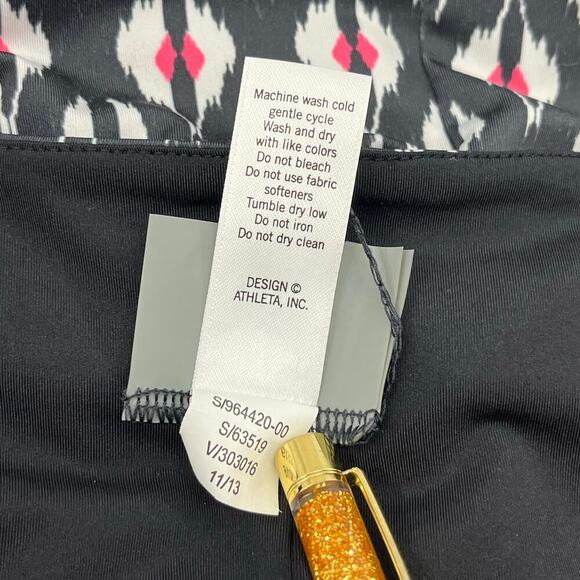 Athleta Inverse Reversible Drape Neck Sleeveless Black Pink - Picture 8 of 12